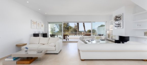 3 bedrooms Penthouse in Marbella, Spain No. 88830 5