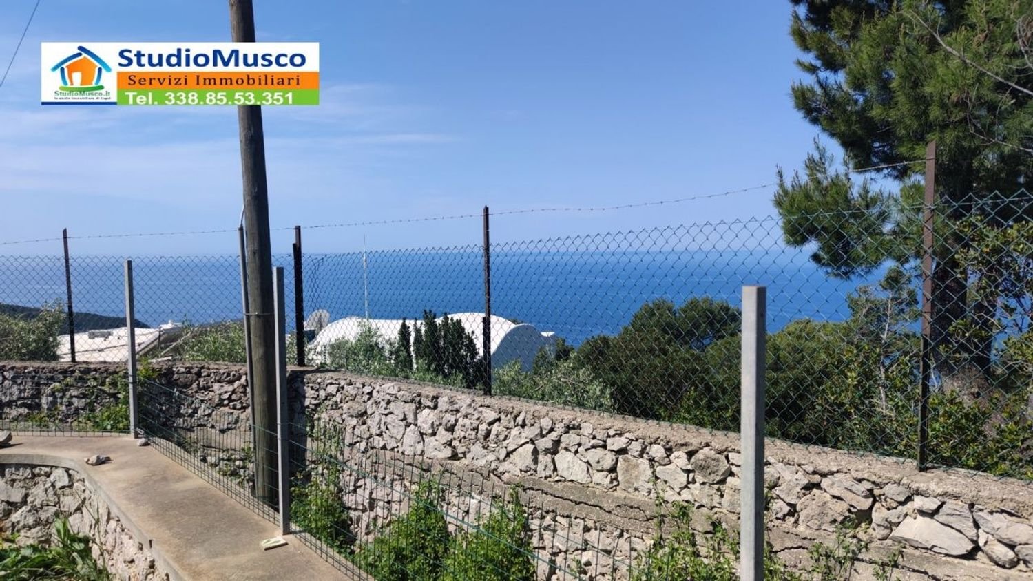 1000m² Land in Anacapri, Italy No. 71760