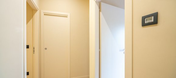 3 chambres Appartement à Turin, Italy No. 379363 8