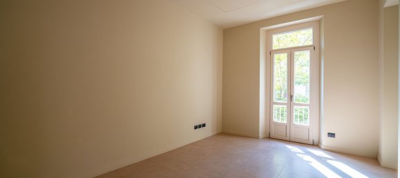 3 chambres Appartement à Turin, Italy No. 379363 24