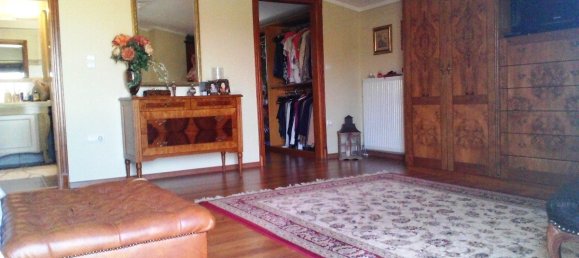 4 bedrooms Bungalow in Thessaloniki, Greece No. 8209 8