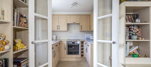 2 bedrooms Apartment in London, United Kingdom No. 14229 4