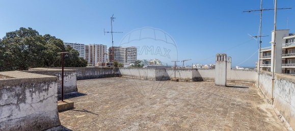 11 bedrooms House in Faro, Portugal No. 18547 29