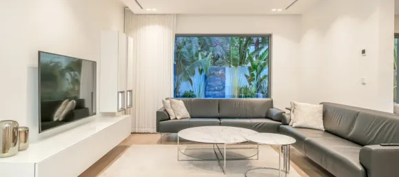 5 bedrooms Villa in Meadows, UAE No. 105909 2