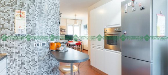 3 Schlafzimmer Penthouse in Valsamoggia, Italy, Nr. 52343 15