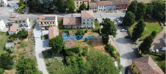 12 rooms House in Novi di Modena, Italy No. 61270 7