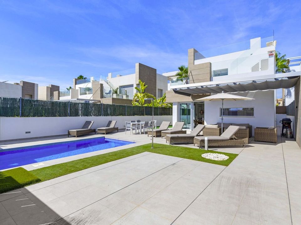 3 chambres Villa à Guardamar del Segura, Spain No. 177103