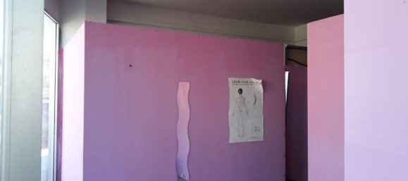 120m² Commercial property in Porto San Giorgio, Italy No. 139953 4