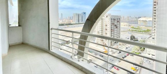 2 bedrooms Apartment in Dubai Sports City, UAE No. 2887 6