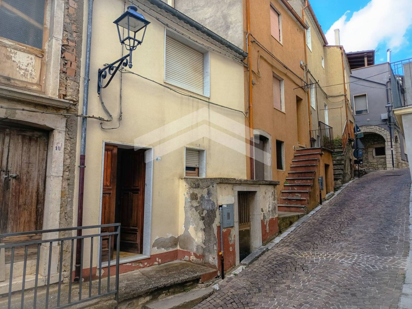 60m² Building in Castelbottaccio, Italy No. 276114