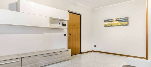 Квартира с 2 спальнями в Ро, Италия № 259566 7