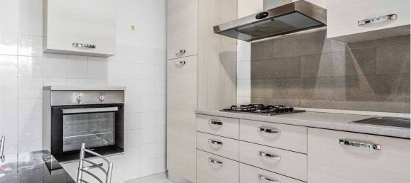 Квартира с 2 спальнями в Ро, Италия № 259566 5