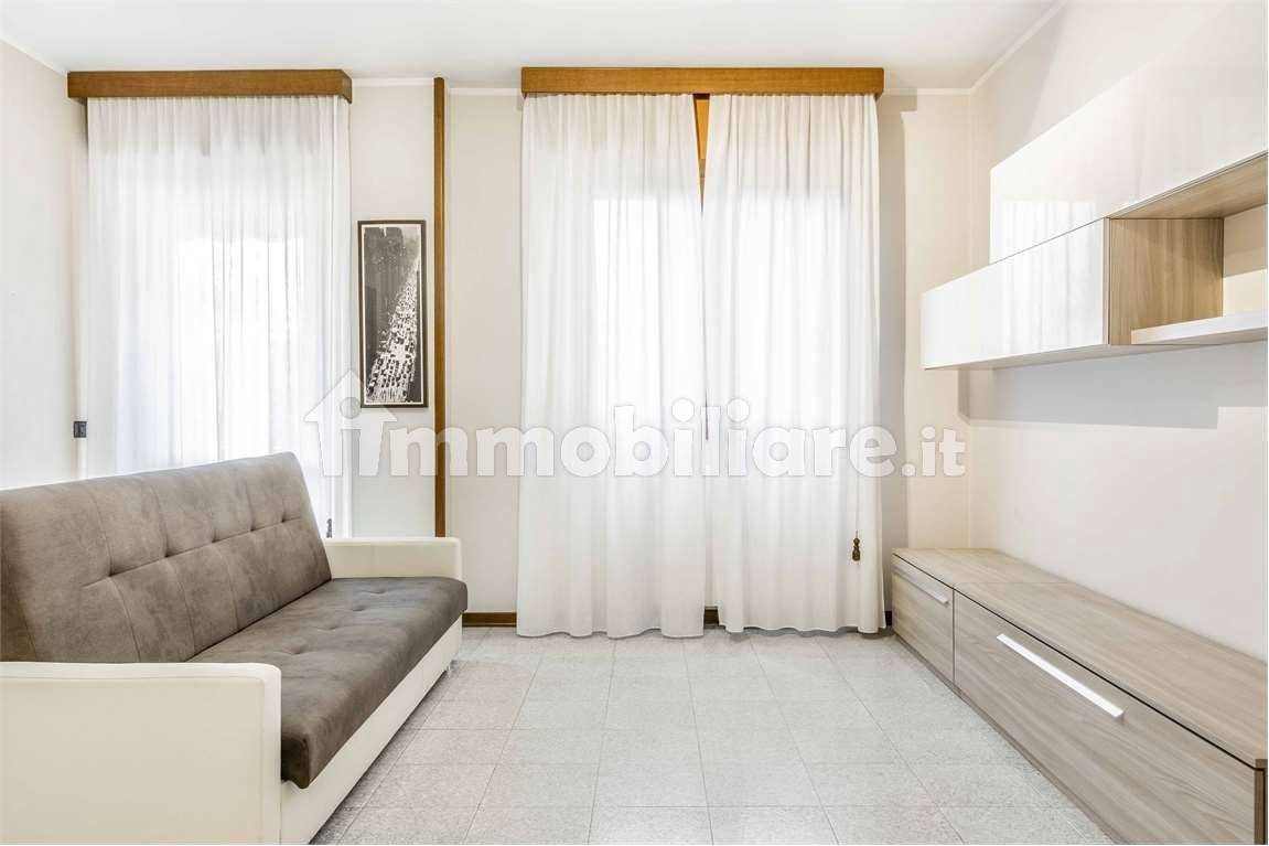 Apartamento T2 em Rho, Italy N.º 259566