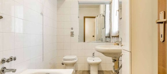 Квартира с 2 спальнями в Ро, Италия № 259566 13