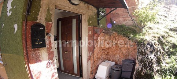 4 bedrooms Villa in Fabriano, Italy No. 116042 4