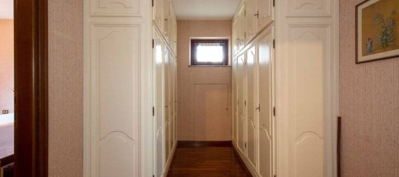 5 bedrooms Villa in Rivoli, Italy No. 334972 37