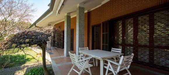 5 bedrooms Villa in Rivoli, Italy No. 334972 14