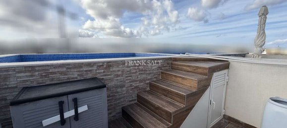 2 bedrooms Penthouse in Fgura, Malta No. 8219 11