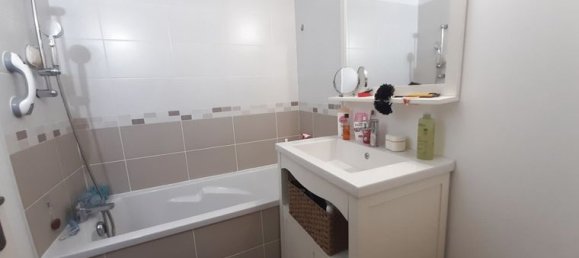 Apartamento de 2 dormitorios en La Ciotat, France No. 312133 7