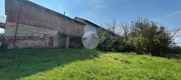 2 bedrooms House in Castell'Alfero, Italy No. 329637 16