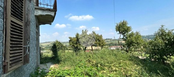 2 bedrooms House in Castell'Alfero, Italy No. 329637 4