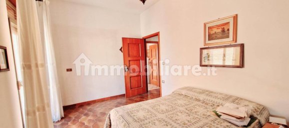 2 bedrooms House in Ordona, Italy No. 270818 4