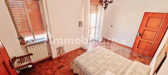 2 bedrooms House in Ordona, Italy No. 270818 3