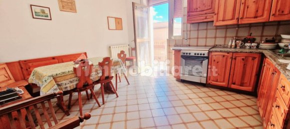 2 bedrooms House in Ordona, Italy No. 270818 9