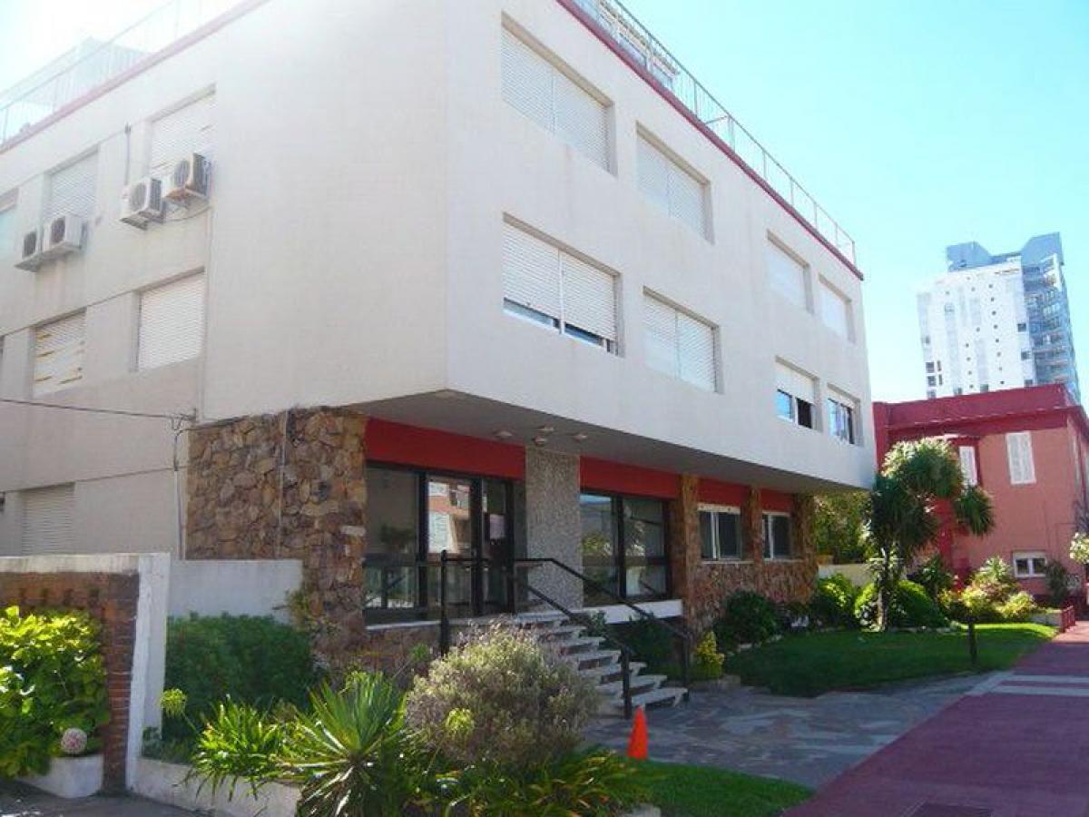 2 bedrooms Apartment in Maldonado, Uruguay No. 4751