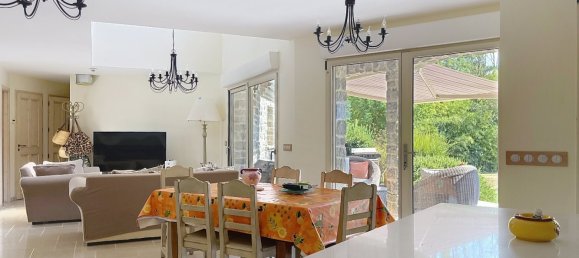 5 bedrooms Villa in Ruoms, France No. 346421 17