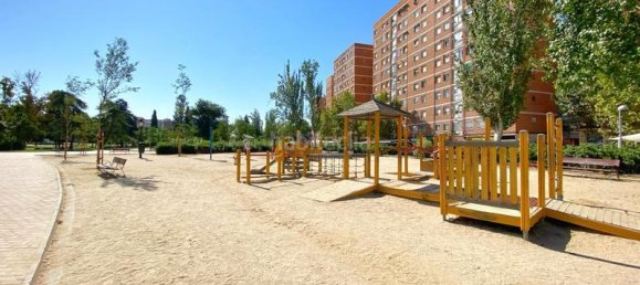 2 bedrooms Apartment in Madrid, Spain No. 138990 23