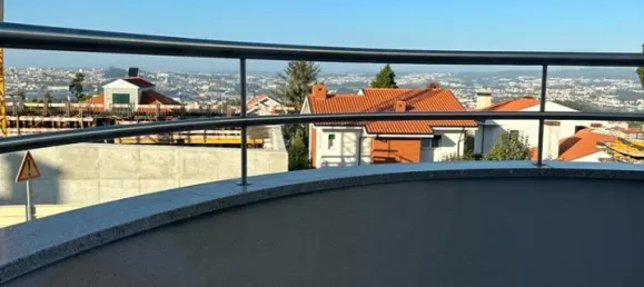 4 bedrooms House in Vila Nova de Gaia, Portugal No. 17783 14