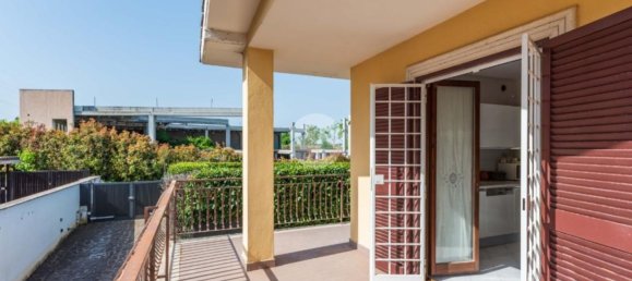 4 rooms Villa in Guidonia Montecelio, Italy No. 124816 10