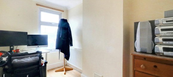 3 bedrooms Commercial property in Dartford, United Kingdom No. 4941 18