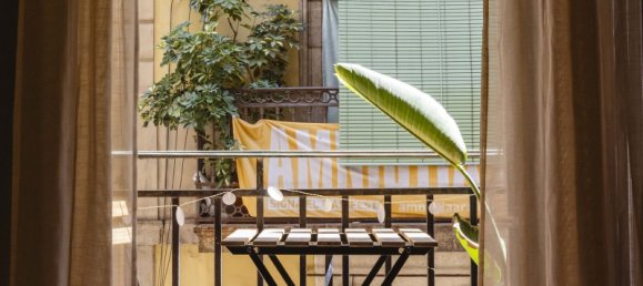 Apartamento T2 em Ciutat Vella, Spain N.º 134776 2