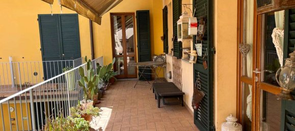 3 bedrooms Apartment in Florence, Italy No. 354722 3