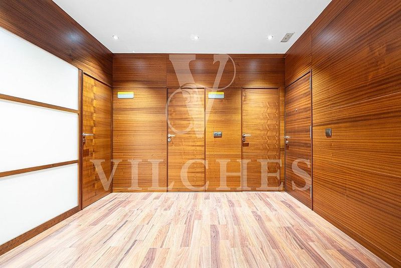 159m² Office in Las Palmas De Gran Canaria, Spain No. 243737