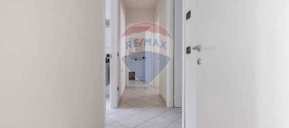Apartamento de 2 dormitorios en Cardano al Campo, Italy No. 341521 8