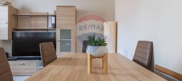 Apartamento de 2 dormitorios en Cardano al Campo, Italy No. 341521 5