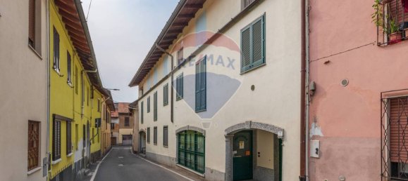 Apartamento de 2 dormitorios en Cardano al Campo, Italy No. 341521 22