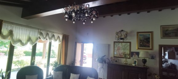 7 bedrooms Villa in Marliana, Italy No. 381809 10