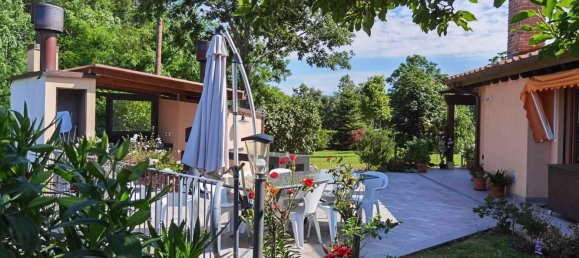 7 bedrooms Villa in Marliana, Italy No. 381809 6