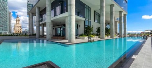 2 Schlafzimmer Gewerbliche Immobilien in Miami, USA, Nr. 615891 4