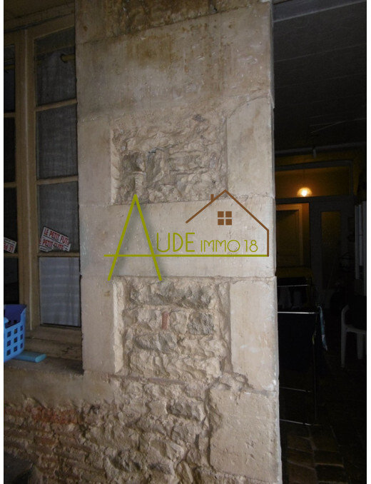 4 bedrooms Building in Nerondes, France No. 88660