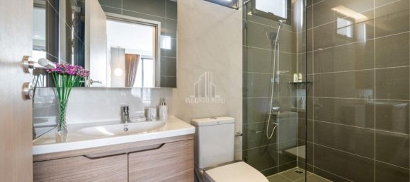 2 bedrooms Condo in Bangkok, Thailand No. 8832 5