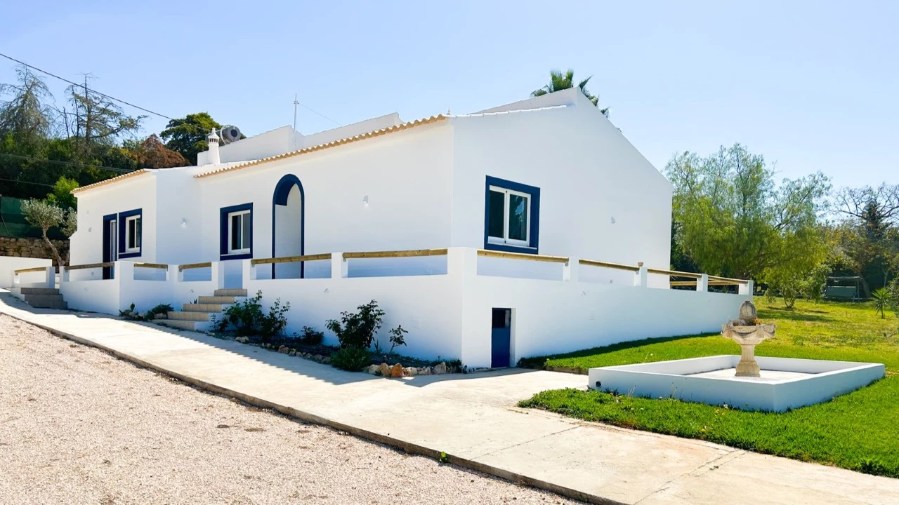 3 bedrooms Villa in Lagoa, Portugal No. 92102