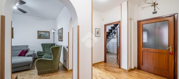 5 bedrooms Villa in Reggio Emilia, Italy No. 54645 13