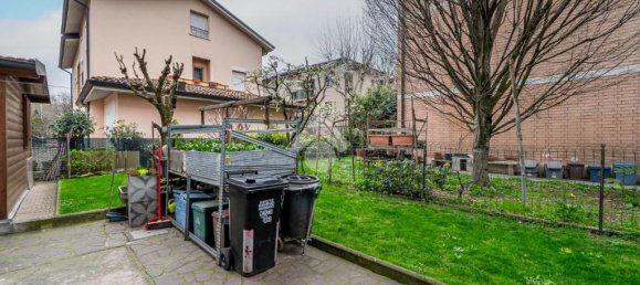 5 bedrooms Villa in Reggio Emilia, Italy No. 54645 36