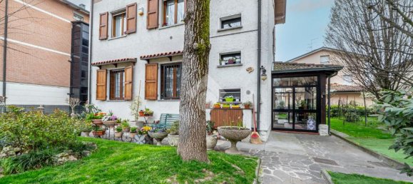 5 bedrooms Villa in Reggio Emilia, Italy No. 54645 33