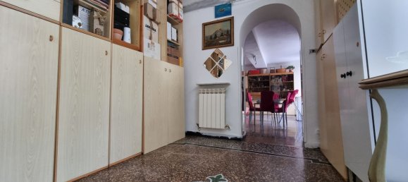 3 Schlafzimmer Wohnung in Genoa, Italy, Nr. 332438 9